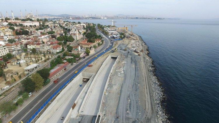 <p>İstanbul trafiğini rahatlatması beklenen Türkiye'nin ilk deniz altından geçen tüneli, Avrasya tünelinde artık sona yaklaşılıyor.</p>

<p> </p>

<ul>
</ul>
