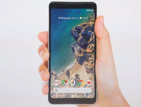 <p>Google Pixel 2<br />
<br />
Peki ya işlemci? 10 nm fabrikasyon süreci ile üretilen ve 2.35 GHz hızında çalışan sekiz çekirdekli bir işlemci olan Snapdragon 835’e, grafik tarafında gerekli olan gücü ise Adreno 540 sağlıyor.</p>
