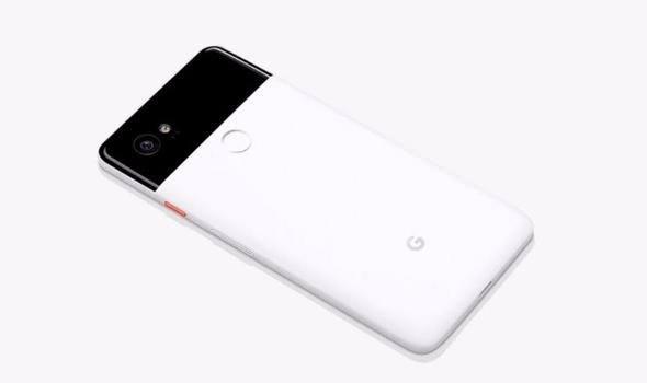 <p>Google Pixel 2<br />
<br />
iPhone 7 Plus ve Galaxy Note 8 gibi yeni telefonlarda sıkça görmeye başladığımız fotoğraflarda Portre modu, Pixel 2 modelinde yazılımsal olarak kullanıcılara sunuluyor.</p>