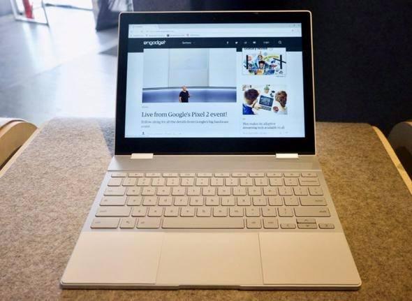 <p>Google Pixelbook <br />
<br />
Google'ın bir diğer bombası ise telefon değil, bilgisayardı. Bu anlamda Macbook'lara kafa tutan Pixelbook, oldukça hafif bir laptop, ki ağırlığı 1 kg bile değil, tam 0,997 kg!</p>