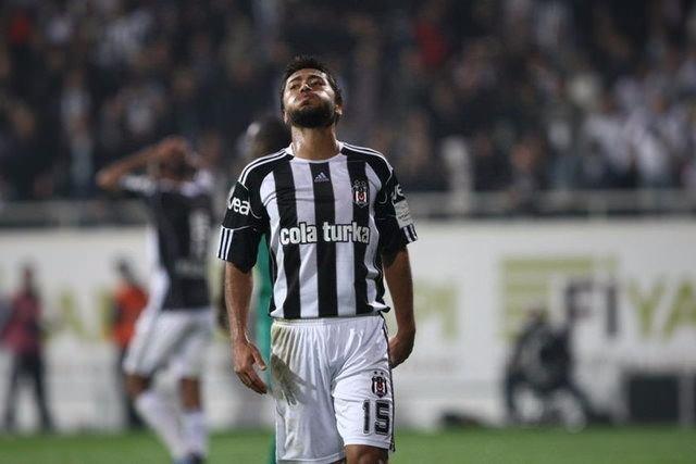 <p>Rodrigo Tabata - Yaşı: 35 - Takımı: Al-Rayyan Sports Club (Katar)<br />
</p>
<p> </p>