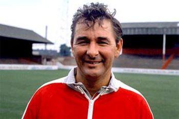 <p>Brian Clough: "Bazı insanlar futbolun ölüm-kalım meselesi olduğuna inanırlar. Sizi temin ederim ki, bundan çok daha fazlasıdır."</p>