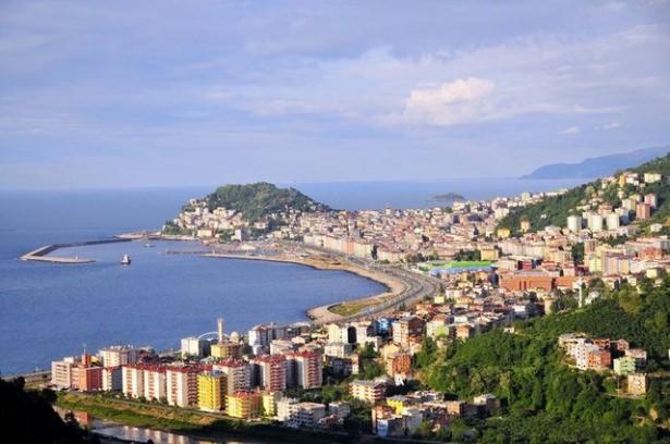 <p>GİRESUN<br />
Toplam Nakdi Krediler (Bin TL): 3.181.222<br />
Takipteki Alacaklar (Bin TL): 128.723<br />
Takipteki Alacaklar/Toplam Nakdi Krediler (%): 4,05</p>
