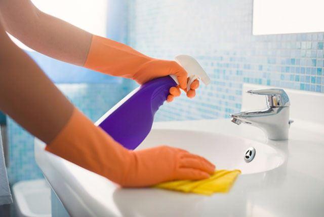 <p>Banyo temizlemek</p>
<p>256 kalori = 1 muffin = 20 dakika spinning</p>