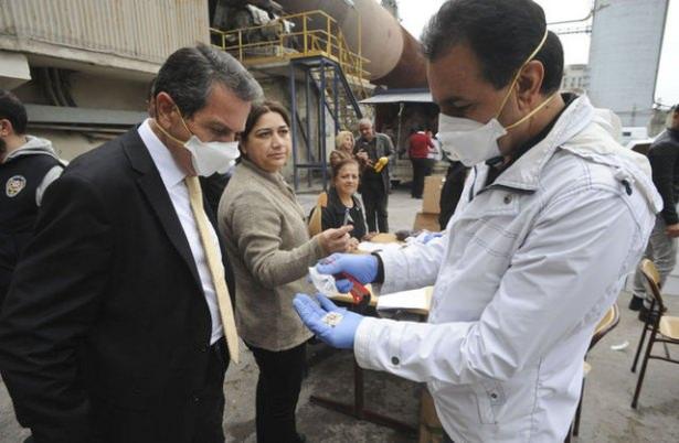 <p>Bacalardaki sanayi filtreleri sayesinde, yakılan uyuşturuculardan çevre sakinleri etkilenmedi. İmha edilen uyuşturucunun toplam piyasa değerinin yaklaşık 182.5 milyon TL olduğu belirtildi.</p>
<p> </p>
