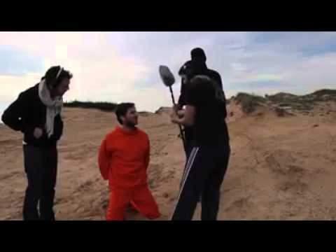 <p>Libya’daki görüntülerin çekildiği söylenen tarihte de, Rus meteorolojisi bölgede uzun saatler süren bir kum fırtınası yaşandığını açıklamıştı.</p>