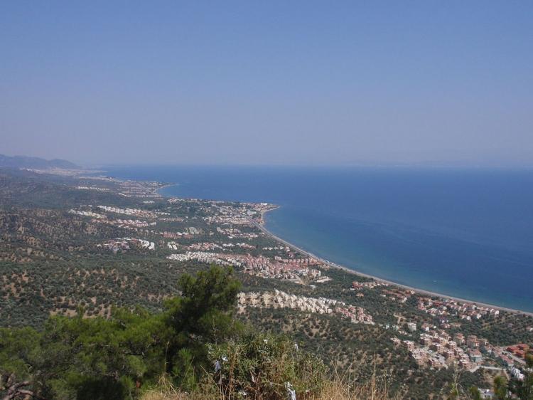 <p>Adatepe köyü sakinlerinden  Musa Özcan da köyün yazının da kışının da  ayrı güzel olduğunu vurgulayarak,<strong> "Bu köye gelenler kalmayı planlıyor. Kimisi  otel kimisi motel yapmaya çalışıyor</strong>." ifadelerini kullandı.</p>
