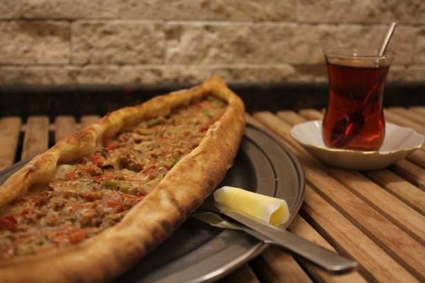 <p>Çok çeşidi olmasına rağmen en güzeli Karadeniz'de yapılanıdır. </p>
