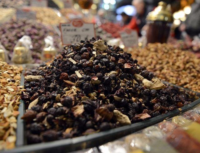 <p>Ruhsatsız ve kaçak üretilen bitkisel ürünlerle mücadele eden bakanlık, bitkisel ürünlere özel amblem tasarladı.</p>