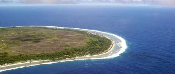 <p><strong>Nauru</strong><br />
<br />
Sadece 21 kilometre karelik büyüklüğüyle dünyanın en küçük adası olarak bilinen Nauru, birçok açıdan kendine has özelliklere sahip.</p>
