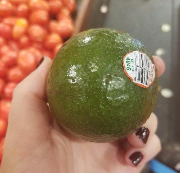 <p>Avakado böyle mi oluyordu?</p>