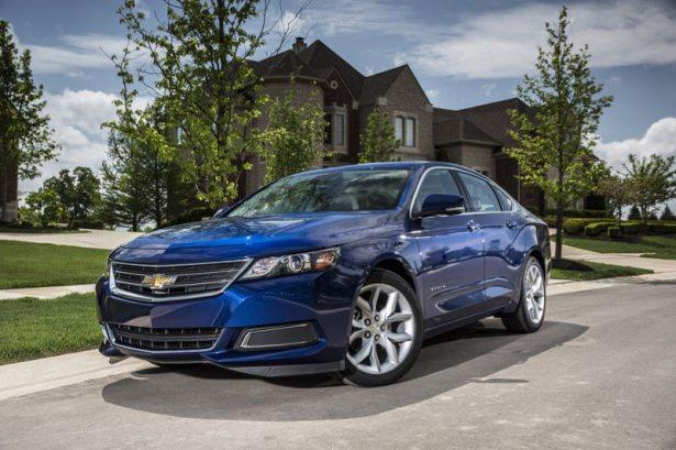 <p><strong>Chevrolet Impala</strong></p>
<p>1957'den bu yana üretilen Chevrolet Impala, bugüne kadar 14 milyon adet sattı. Bugüne kadar 9 nesil üretilen Impala'nın yeniden tasarlanan 10'uncu nesli (resimdeki) 2014 yılında otomobil severlerle buluştu. Chevrolet'in en çok satan otomobili olan Impala çıktığı günden bu yana Sedanlar arasında adeta hakimiyet kurdu. </p>