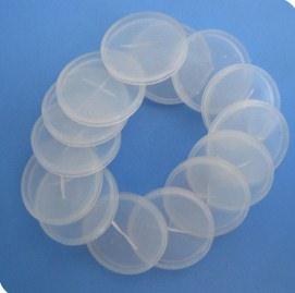 <p>Disklerin işlevi suyun içtiğimiz halde kalmasını sağlayabilecek hem sıvı hem karbonatlaşma olarak her şeyi içinde tutabilmesi. Bu sayede suyun tadı bozulmuyor.</p>

<ul>
</ul>
