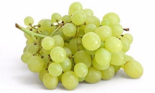 <p>Üzümün kabuğu, içeriği ve çekirdeğinin ortalama 20 civarında değişik antioksidan madde ihtiva ettiği belirtilmektedir.</p>
