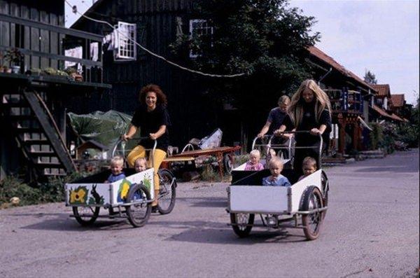 <p>Terk edilmiş askeri kışlalara yerleşen kasabalılar kendi h&uuml;k&uuml;metini kendileri kurarak &ouml;zg&uuml;n kurallar belirlemişler. İşte Chistiana'daki yaşam şekli...<br />
&nbsp;</p>
