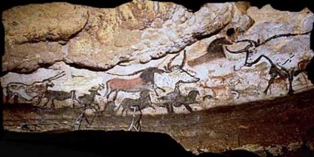 <p>Lascaux Mağaraları: Yontma taş devrinden kalma resimleriyle ünlü mağaralar (Fransa)</p>
<p>Güneybatı Fransa’da yer alan bu mağaralar paleolitik dönemden kalma mağara resimleriyle ünlü. Resimlerin 17,300 yaşında olduğu tahmin ediliyor.</p>