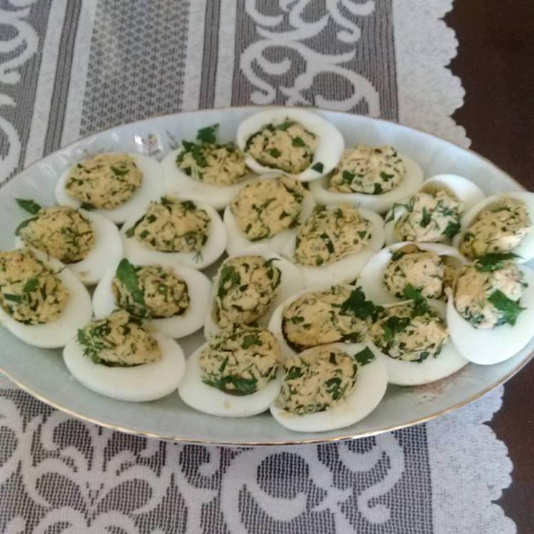 <p><strong>Yumurta dolması</strong></p>
