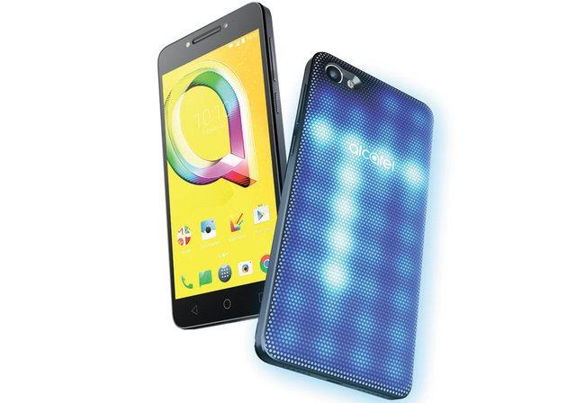 <p><strong>ALCATEL A5’İN KAPAĞINI 3D ALGISI YARATAN İNTERAKTİF LED’LE DONATTI</strong></p>

<p>TCL Communication Mobil Dünya Kongresi’nde dünyanın ilk interaktif, LED kapaklı akıllı telefonu A5 LED’i tanıttı. 4.5G LTE bağlantısına sahip ürün, 8 çekirdekli işlemcisi ile fotoğrafların, oyunların ve filmlerin geniş 5 inç HD ekranda deneyimlenmesini sağlıyor. Ürünün asıl farkı 3D algısı yaratan LED kapağı. </p>
