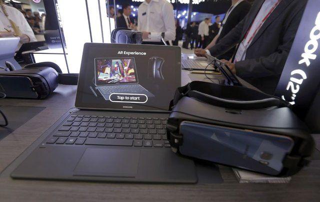 <p>Touchpad, VR uygulamalarında daha hızlı seçme ve etkileşim imkânı sunuyor ve çeşitli hareket biçimlerini ve gelişmiş oyun deneyimlerini mümkün kılıyor.</p>
<p> </p>