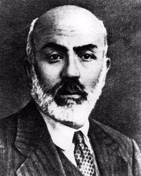 <p>Mehmet Âkif Ersoy, (d. Mehmet Ragif)</p>

<p> </p>
