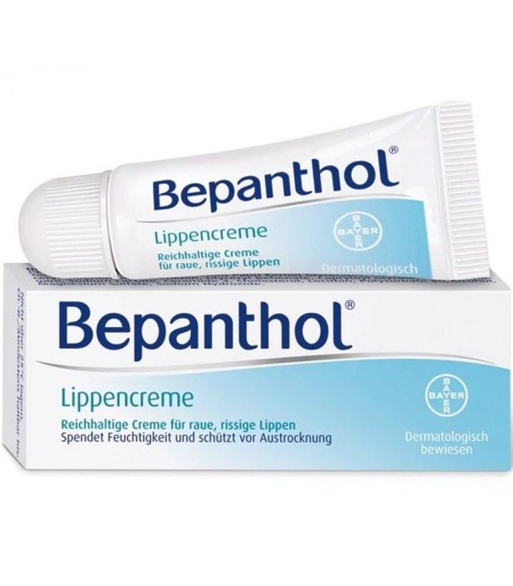 <p><strong>Bepanthol</strong></p>
<p><strong>Dudak Bakım Kremi</strong>, kışın soğuk ve sert havasından kuruyan dudakları anında nemlendirir, yeniler ve çatlamasını önler.</p>