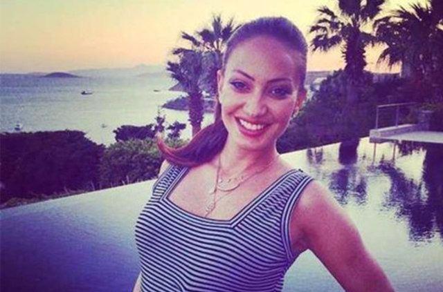 <p>Gözde Çarmıklı’nın çocukları:</p>
<p>Kiana Çarmıklı, Pars Çarmıklı</p>