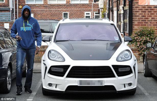 <p>Yaya Touré Porsche Cayenne</p>

<p> </p>
