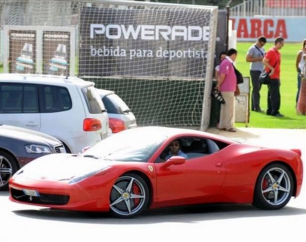 <p><span style="color:rgb(253, 253, 253)">Arda Turan</span><br />
<span style="color:rgb(253, 253, 253)">Ferrari 458</span></p>
