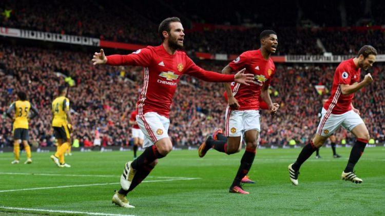 <p>86</p>

<p>Juan Mata 28</p>

<p>Manchester United</p>
