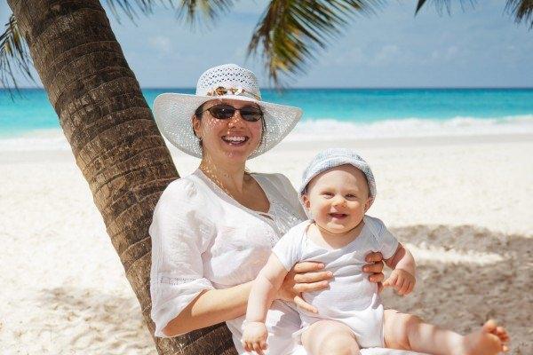 <p>Çocuk Sağlığı ve Hastalıkları Uzmanı Yrd. Doç. Dr. İsmail Gönen, <strong>aileleri bebekle tatile çıkma ve seyahat etme konusunda uyardı.</strong></p>
