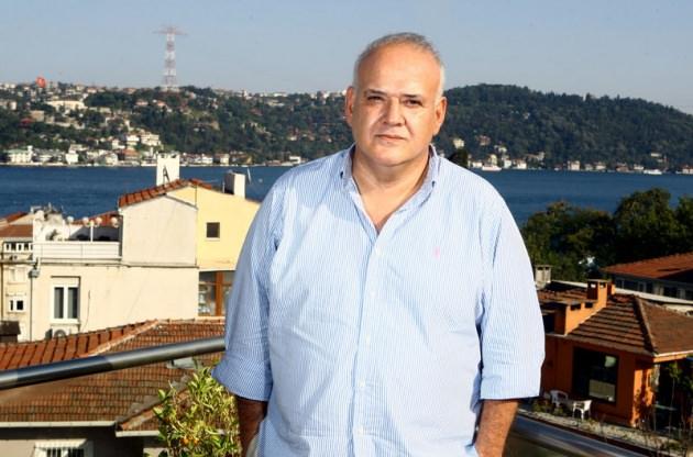 <p>AHMET ÇAKAR Derbi Fenerbahçe için sadece prestij maçı. Galatasaray 2. olup Şampiyonlar Ligi'ne direk katılabilmek için bu maçı kazanmak ya da en azından kaybetmemek zorunda. Fenerbahçe kaybederse hiçbir şey olmaz ama Galatasaray kaybederse Ünal Aysal'ın hayatı çok ama çok zor bir hale gelir. Fenerbahçe 3-0 kazanır.</p>