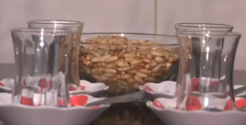 <p>Çaya çam kokusu verirken bu ürünün yağlı tadını hafifletiyor.</p>
