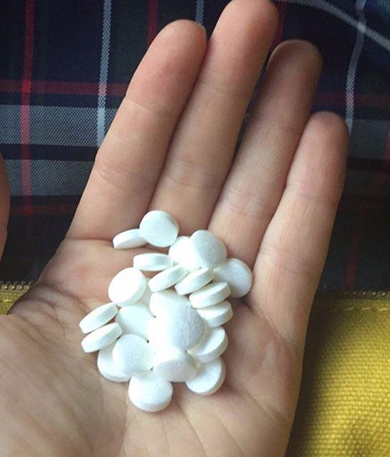 <p>Aspirin çamaşırların beyazlamasını ve lekerin çıkarılmasına yardımcı olur.</p>

<p> </p>
