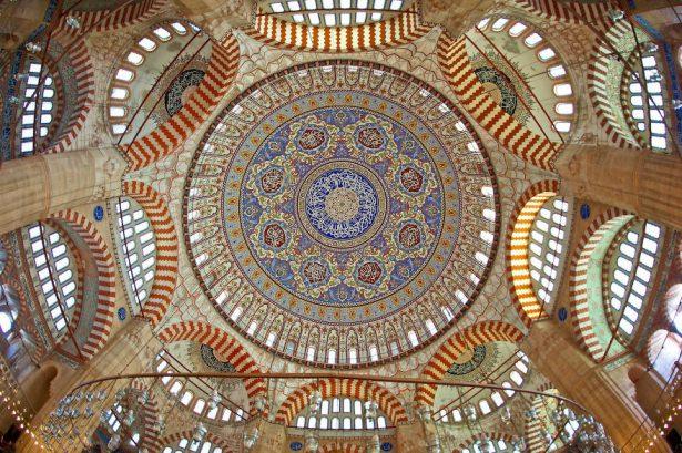 <p>Selimiye Camii - Türkiye</p>
