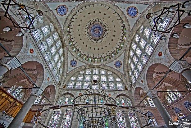 <p>Mihrimah Sultan Camii - Edirnekapı</p>
