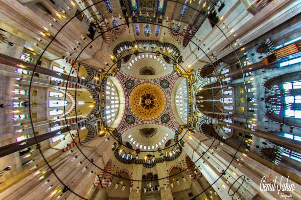 <p>Süleymaniye Camii</p>
