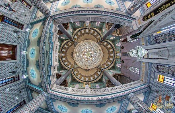 <p>Karanfil Camii - Etiler</p>
