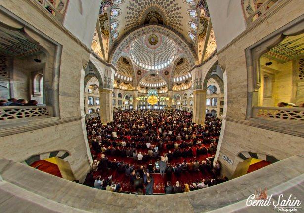 <p>Kocatepe Camii</p>
