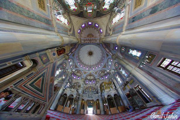 <p>Laleli Camii</p>
