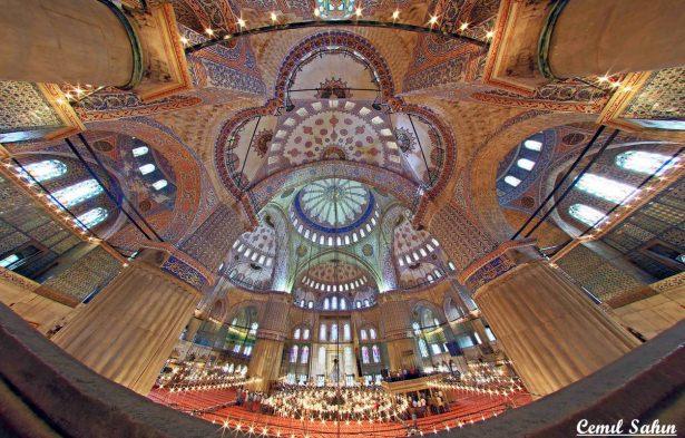 <p>Sultanahmet Camii</p>
