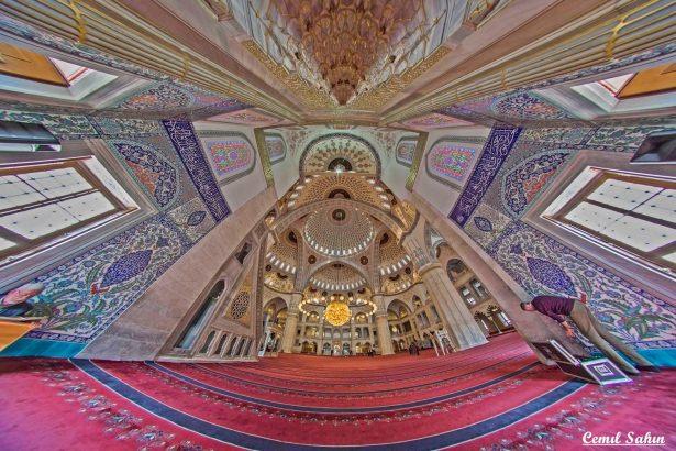 <p>Kocatepe Camii - Ankara</p>
