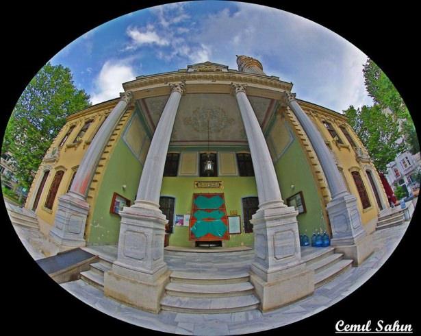 <p>Teşvikiye Camii</p>
