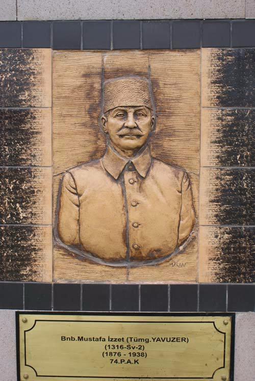 <p>Binbaşı Mustafa İzzet YAVUZER<br />
<br />
74. P.A.K</p>