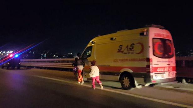<p>Çiftin aralarındaki anlaşmazlık nedeniyle bir süredir ayrı yaşadıkları öğrenildi.</p>