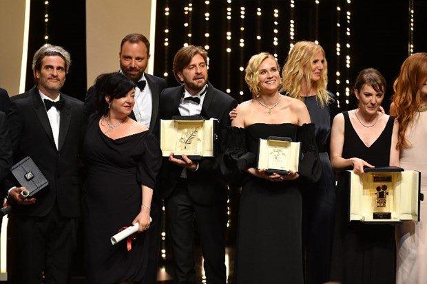 <p>70'incisi düzenlenen Cannes Film Festivali'nde ödüller sahiplerini buldu.</p>
