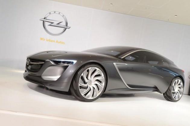 <p><span>Vauxhall Monza Concept</span></p>
