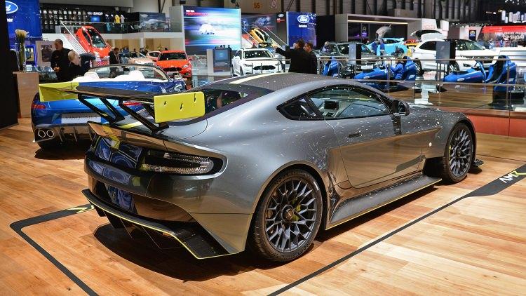 <p>Aston Martin Vantage AMR</p>
