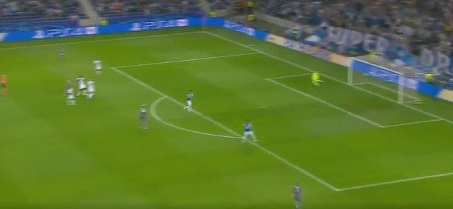 <p>"Cenk Tosun bu sene yine yılın golüne aday .."</p>
