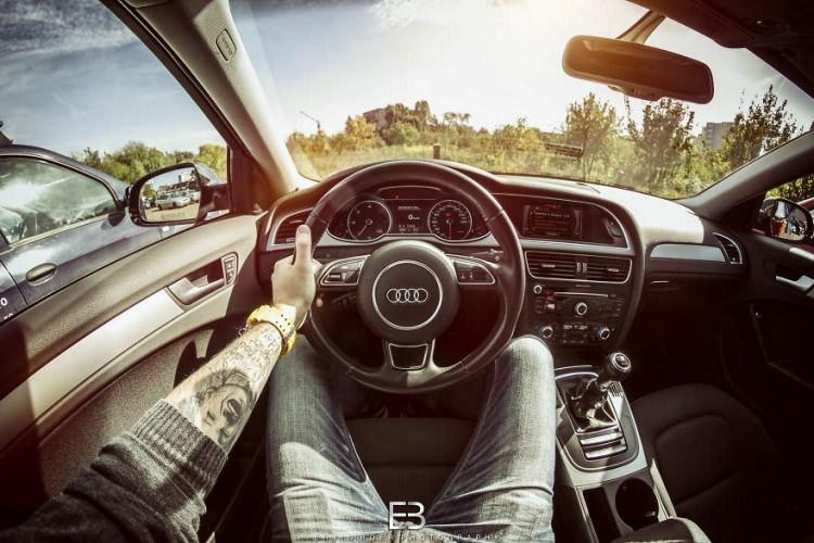 <p>Audi A4 B8 2012</p>
