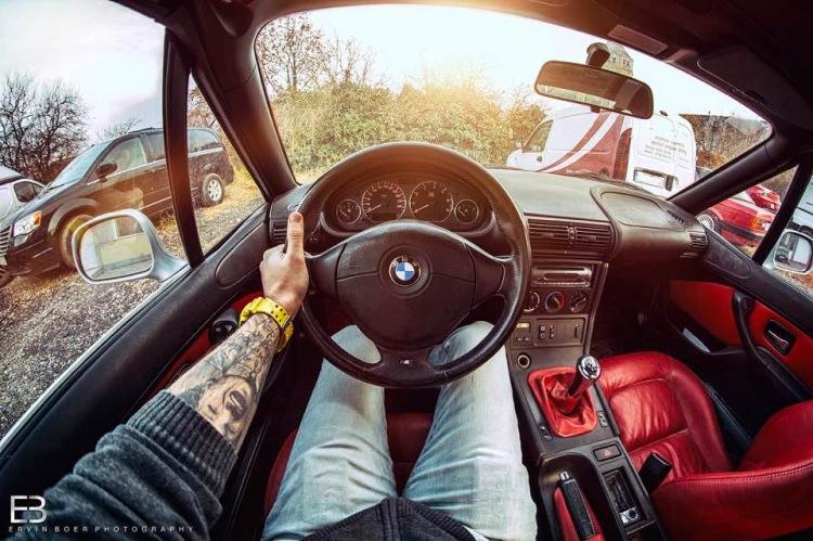 <p>BMW Z3</p>
